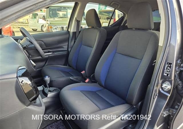 
								2019 TOYOTA AQUA full									