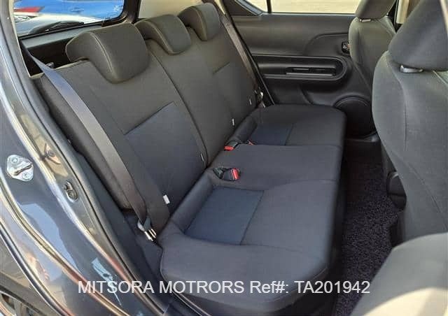 
								2019 TOYOTA AQUA full									