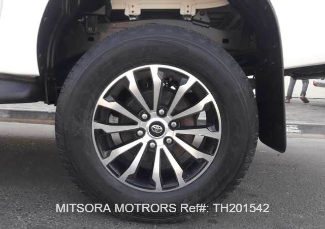 
								2015 Toyota Hilux full									