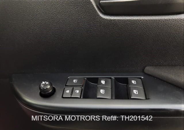 
								2015 Toyota Hilux full									