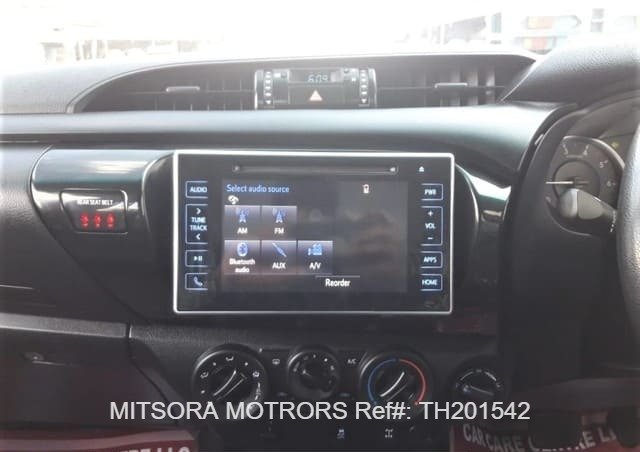 
								2015 Toyota Hilux full									