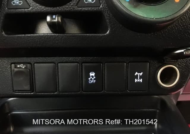 
								2015 Toyota Hilux full									