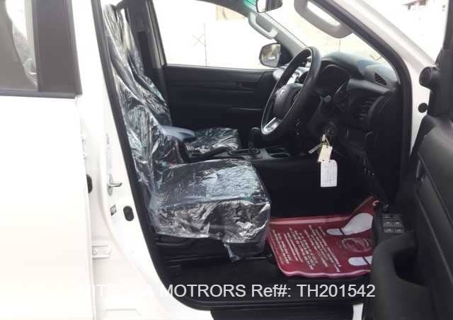 
								2015 Toyota Hilux full									