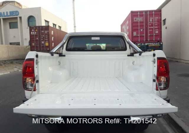 
								2015 Toyota Hilux full									