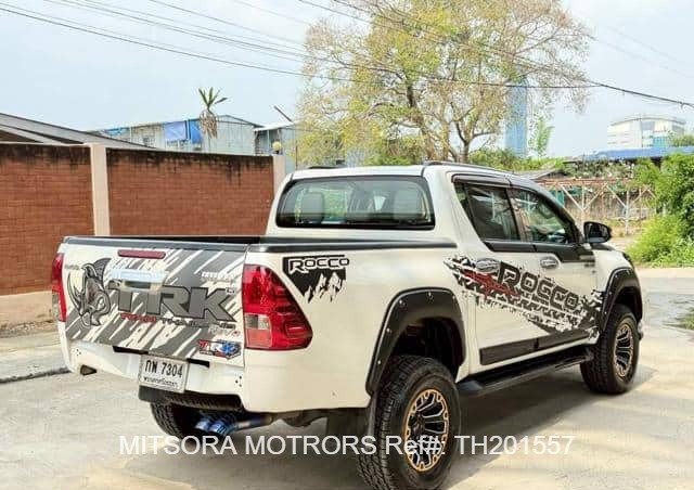 
								2015 Toyota Hilux full									