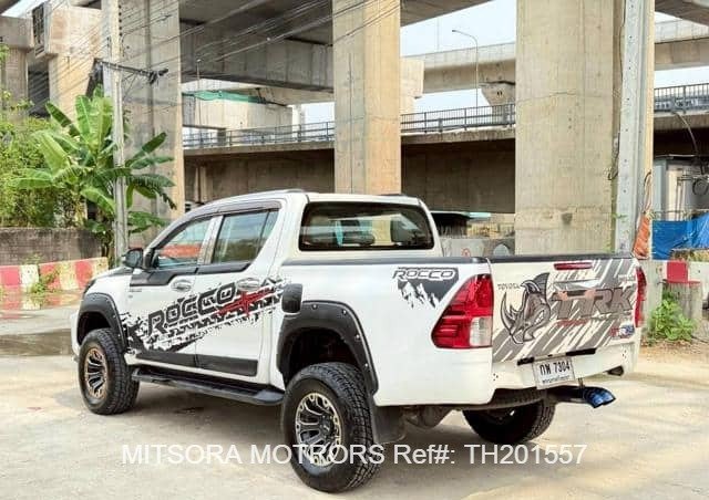 
								2015 Toyota Hilux full									