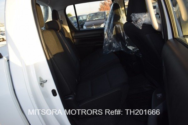 
								2016 Toyota Hilux full									