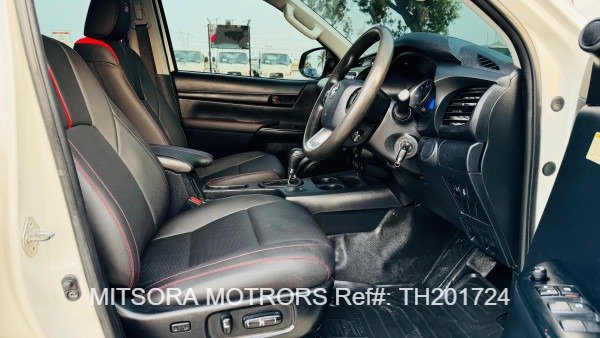 
								2017 Toyota Hilux full									