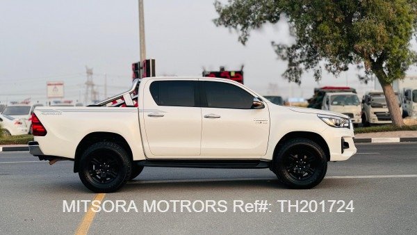 
								2017 Toyota Hilux full									