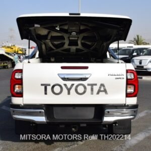2022 TOYOTA HILUX