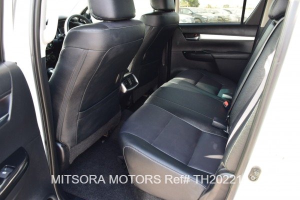 
								2022 TOYOTA HILUX full									