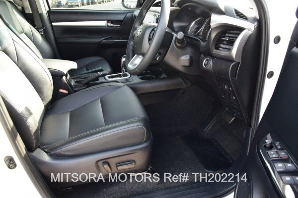 
								2022 TOYOTA HILUX full									