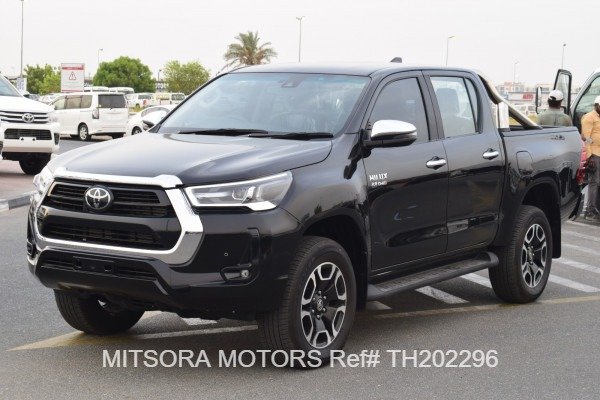 2022 TOYOTA HILUX
