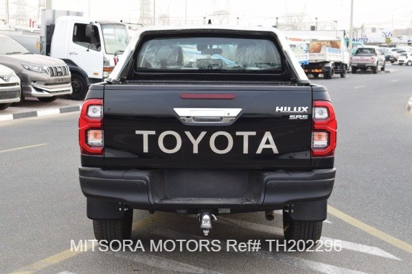 2022 TOYOTA HILUX