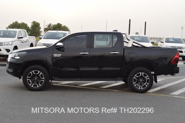 
								2022 TOYOTA HILUX full									