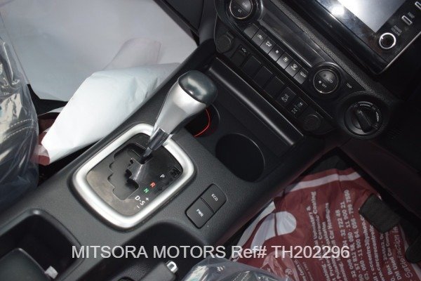 
								2022 TOYOTA HILUX full									