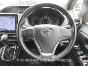 2020 TOYOTA NOAH