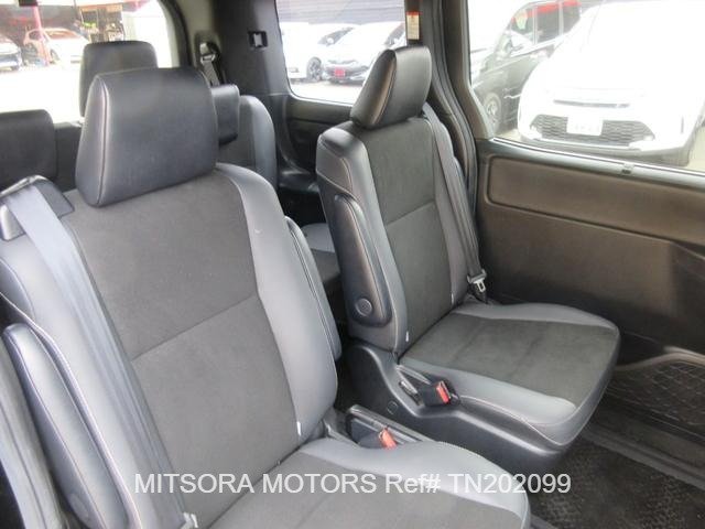 
								2020 TOYOTA NOAH full									