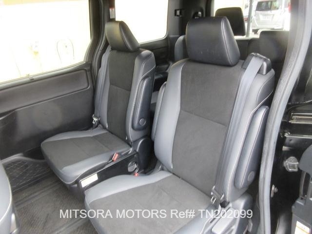 
								2020 TOYOTA NOAH full									