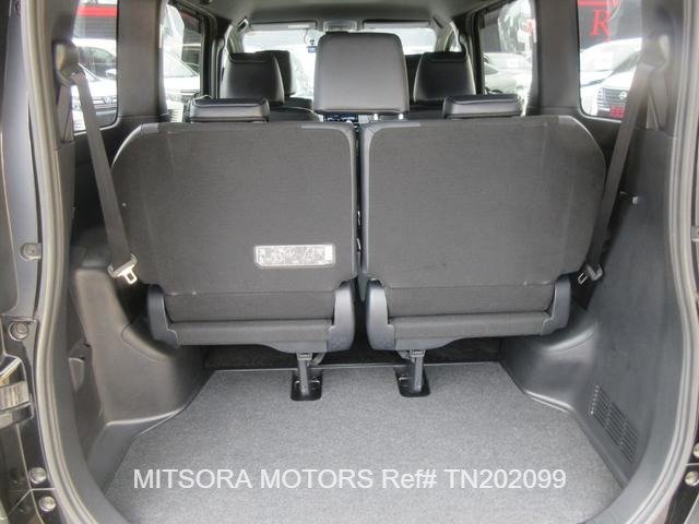 
								2020 TOYOTA NOAH full									