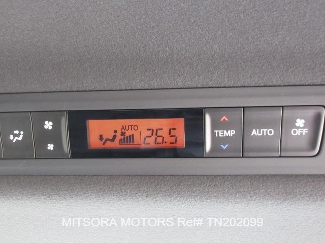 
								2020 TOYOTA NOAH full									