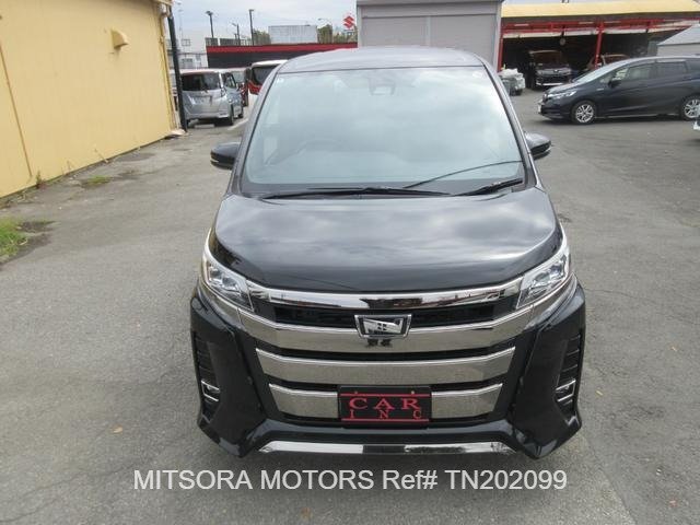 
								2020 TOYOTA NOAH full									