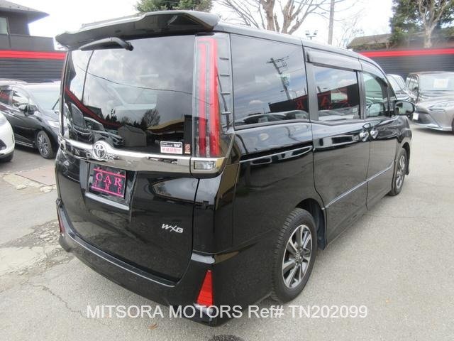 
								2020 TOYOTA NOAH full									