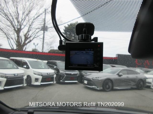 
								2020 TOYOTA NOAH full									