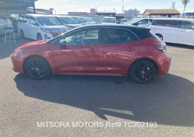 
								2021 TOYOTA COROLLA full									