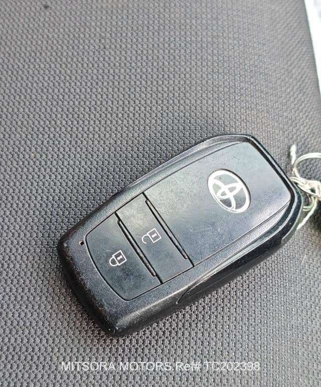 
								2023 TOYOTA COROLLA full									