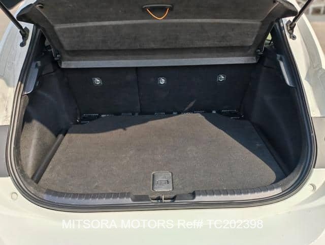 
								2023 TOYOTA COROLLA full									