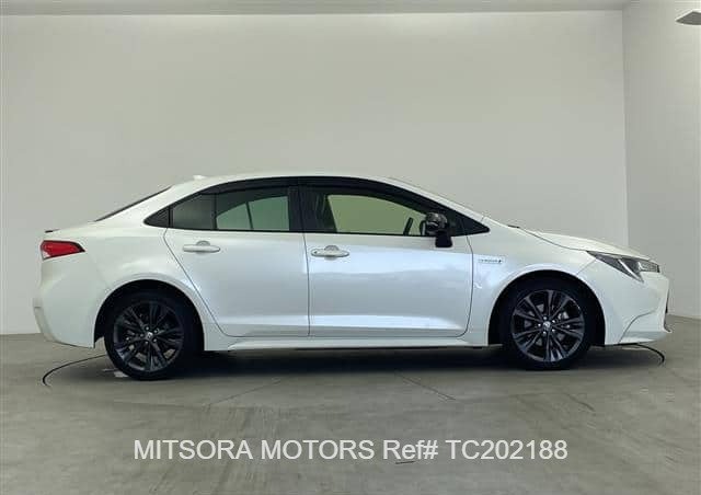 
								2021 TOYOTA COROLLA full									