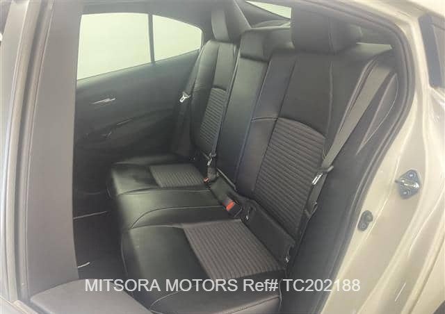 
								2021 TOYOTA COROLLA full									