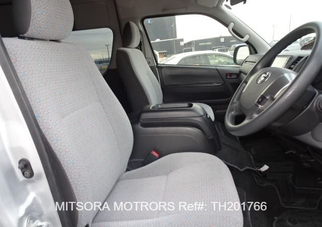 
								2016 TOYOTA HIACE full									
