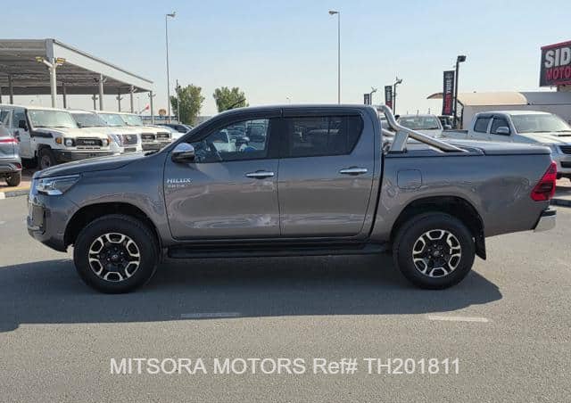 
								2018 TOYOTA HILUX full									