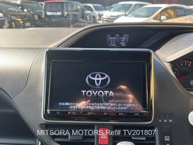 
								2018 TOYOTA VOXY ZS KIRAMEKI full									