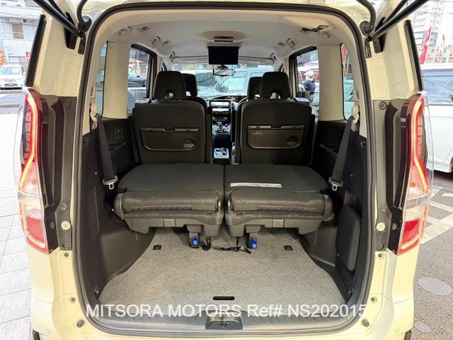 
								2021 NISSAN SERENA E-POWER HIGHWAY STAR V full									