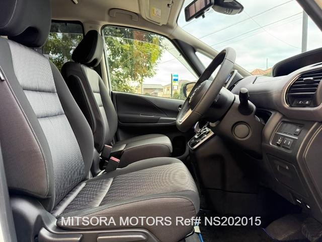 
								2021 NISSAN SERENA E-POWER HIGHWAY STAR V full									