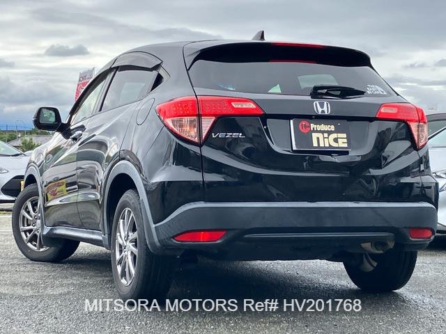 
								2017 HONDA VEZEL X HONDA SENSING full									