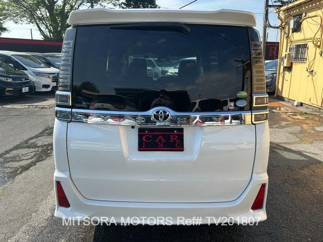 2018 TOYOTA VOXY ZS KIRAMEKI