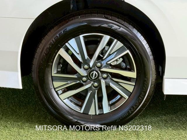 
								2023 NISSAN SERENA E-POWER HIGHWAY STAR V full									