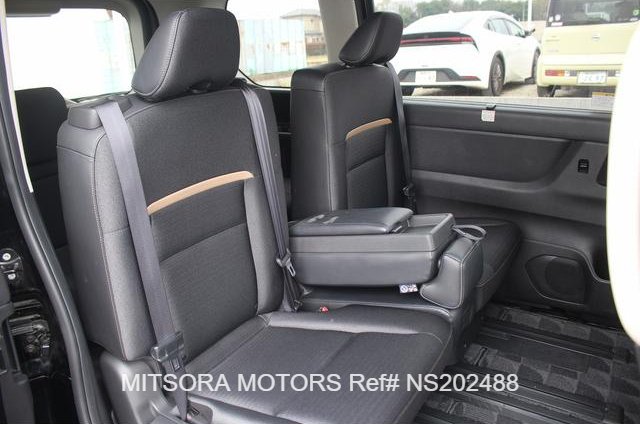 
								2024 NISSAN SERENA E-POWER HIGHWAY STAR V full									