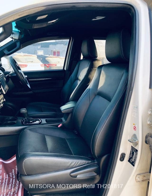 
								2018 TOYOTA HILUX full									