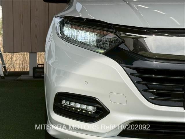 
								2020 HONDA VEZEL full									
