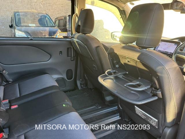 
								2020 NISSAN SERENA HIGHWAY STAR V full									