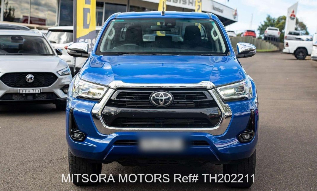 2022 TOYOTA HILUX