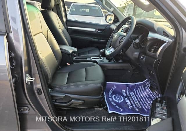 
								2018 TOYOTA HILUX full									