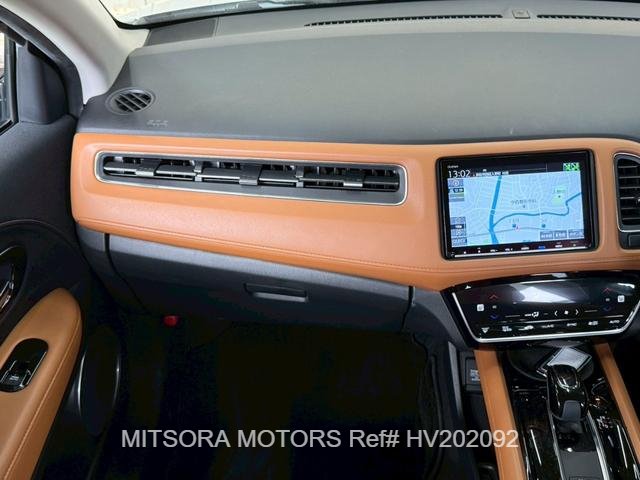 
								2020 HONDA VEZEL full									