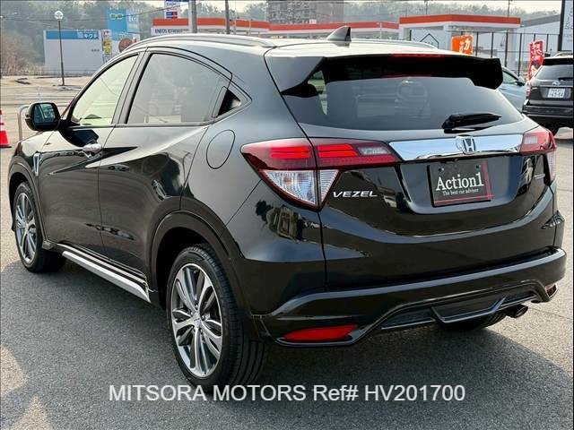 
								2017 HONDA VEZEL HYBRID Z full									