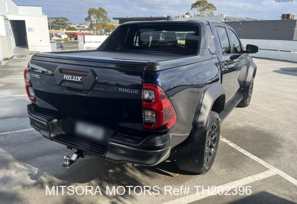 2023 TOYOTA HILUX ROGUE